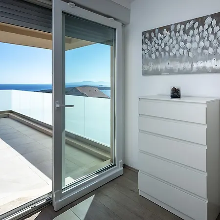 Moderna Family Friendly Vila *