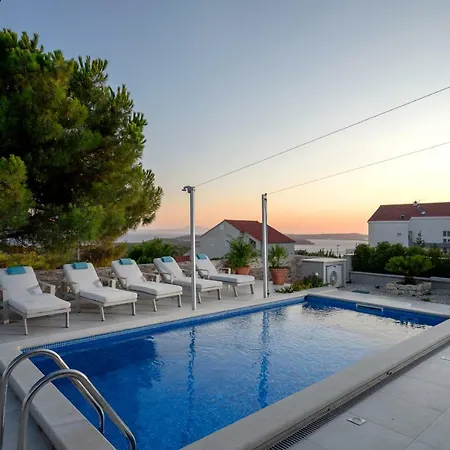 Moderna Family Friendly Hvar Town