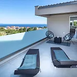Moderna Family Friendly Villa *