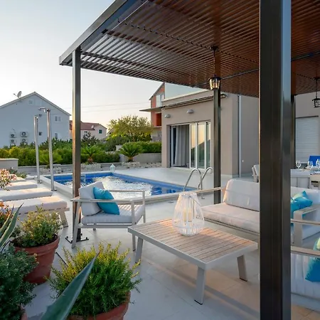 Vila Moderna Family Friendly Hvar Town