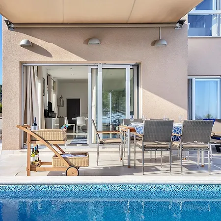 Moderna Family Friendly