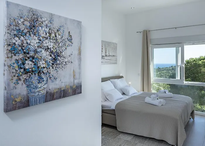 Moderna Family Friendly *